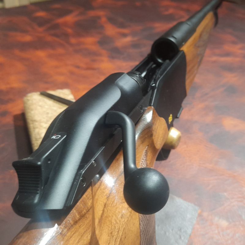 Blaser R8 Grade 4 canon 7RM filet