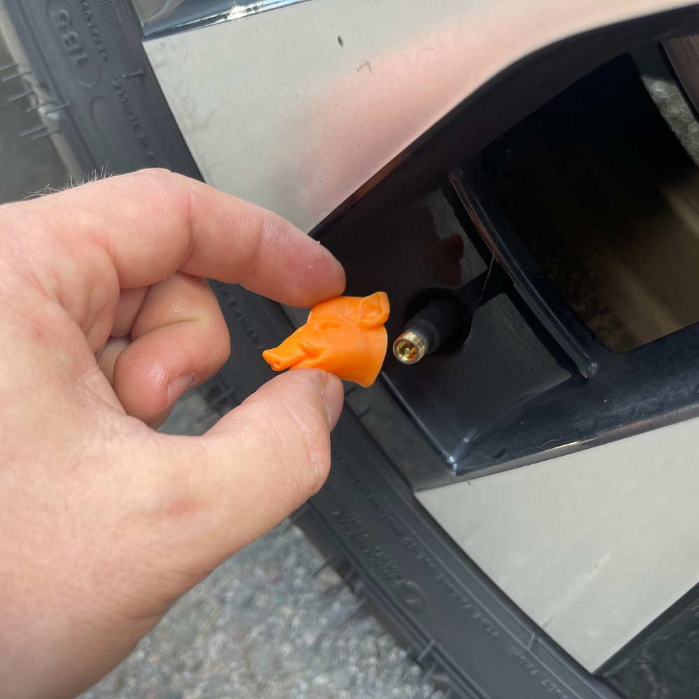 Bouchon de valve de pneu Tête de Sanglier orange chasse