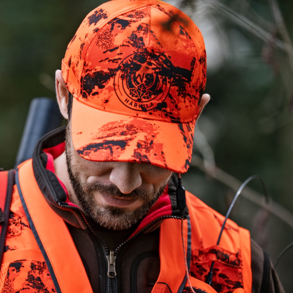 Casquette Härkila Wildboar Pro Blaze Camo avec Lampe LED